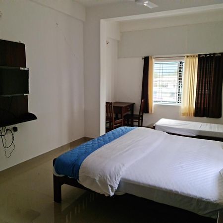 Hotel Blue Rays Bainduru Ngoại thất bức ảnh