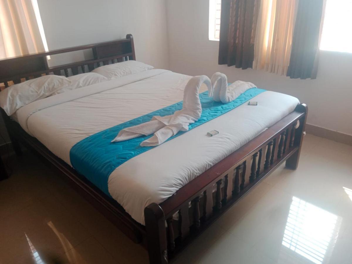 Hotel Blue Rays Bainduru Ngoại thất bức ảnh