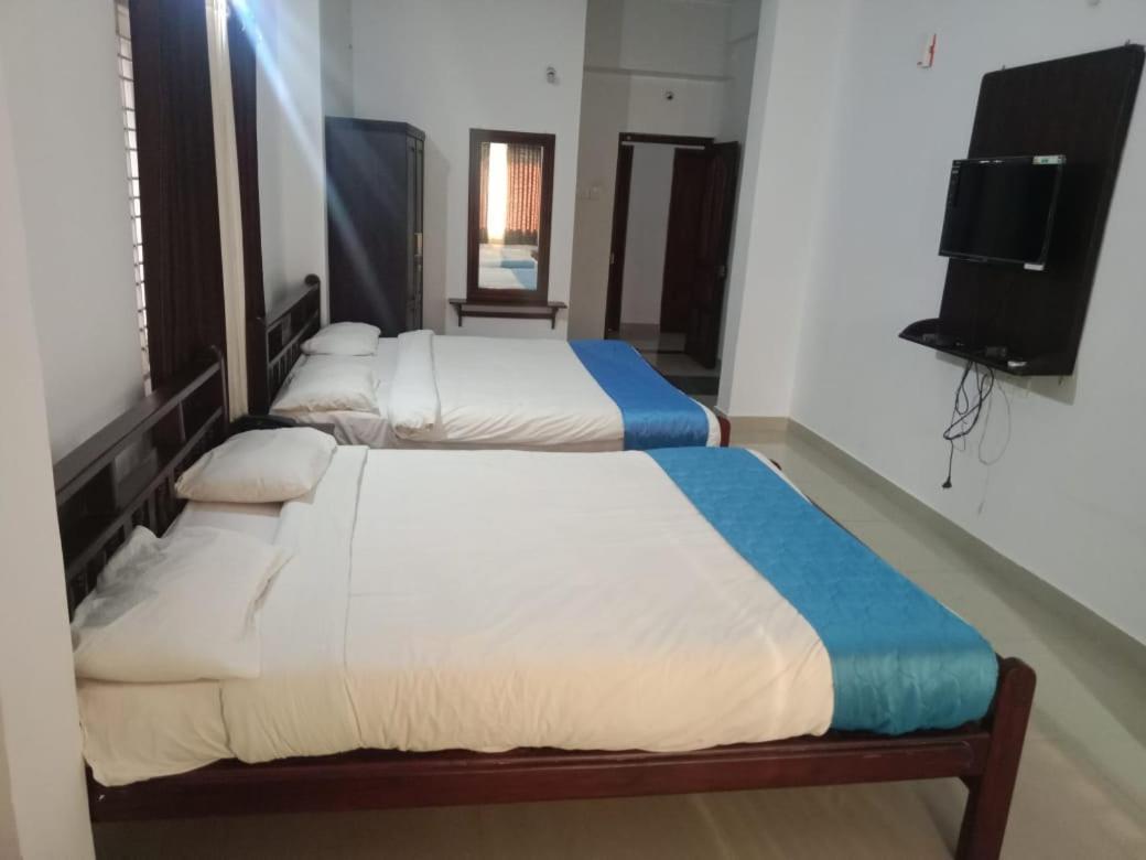 Hotel Blue Rays Bainduru Ngoại thất bức ảnh